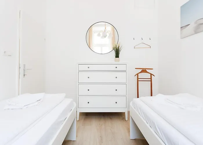 Wohnen Im 15 Ruhig Und Zentral * Vienna